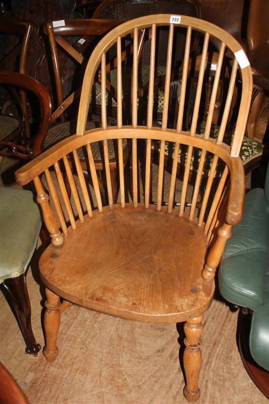 Windsor elbow chair